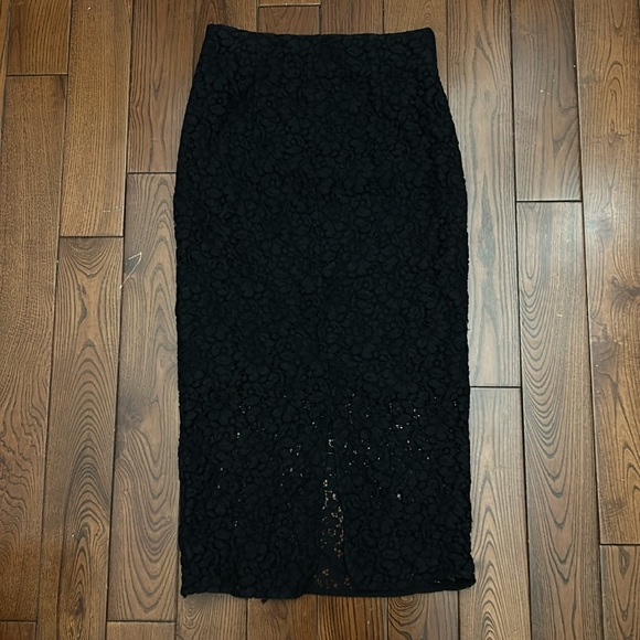 Black Zara Skirt - Picture 3 of 3